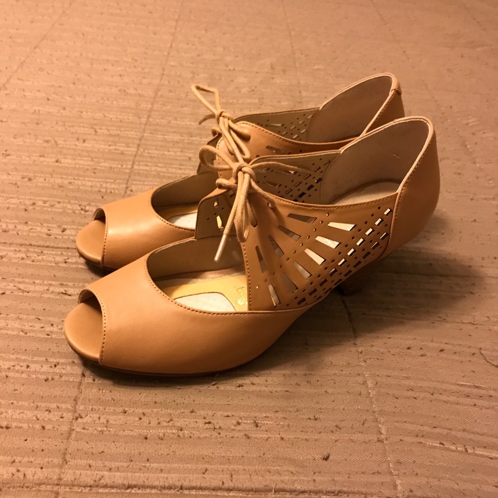 Chelsea Crew peep toe oxfords